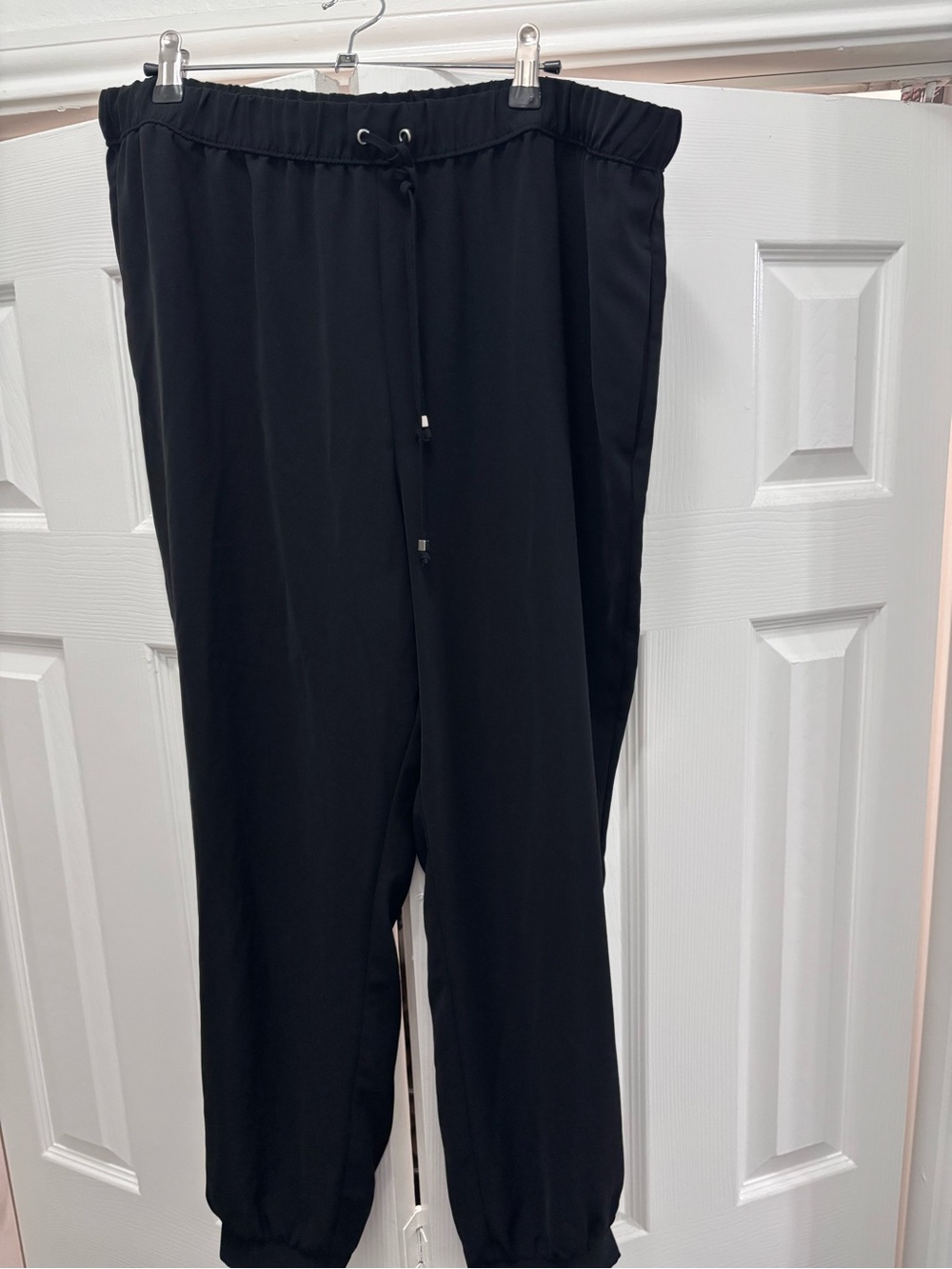 Jennifer Lopez Black Drawstring Jogger Pants